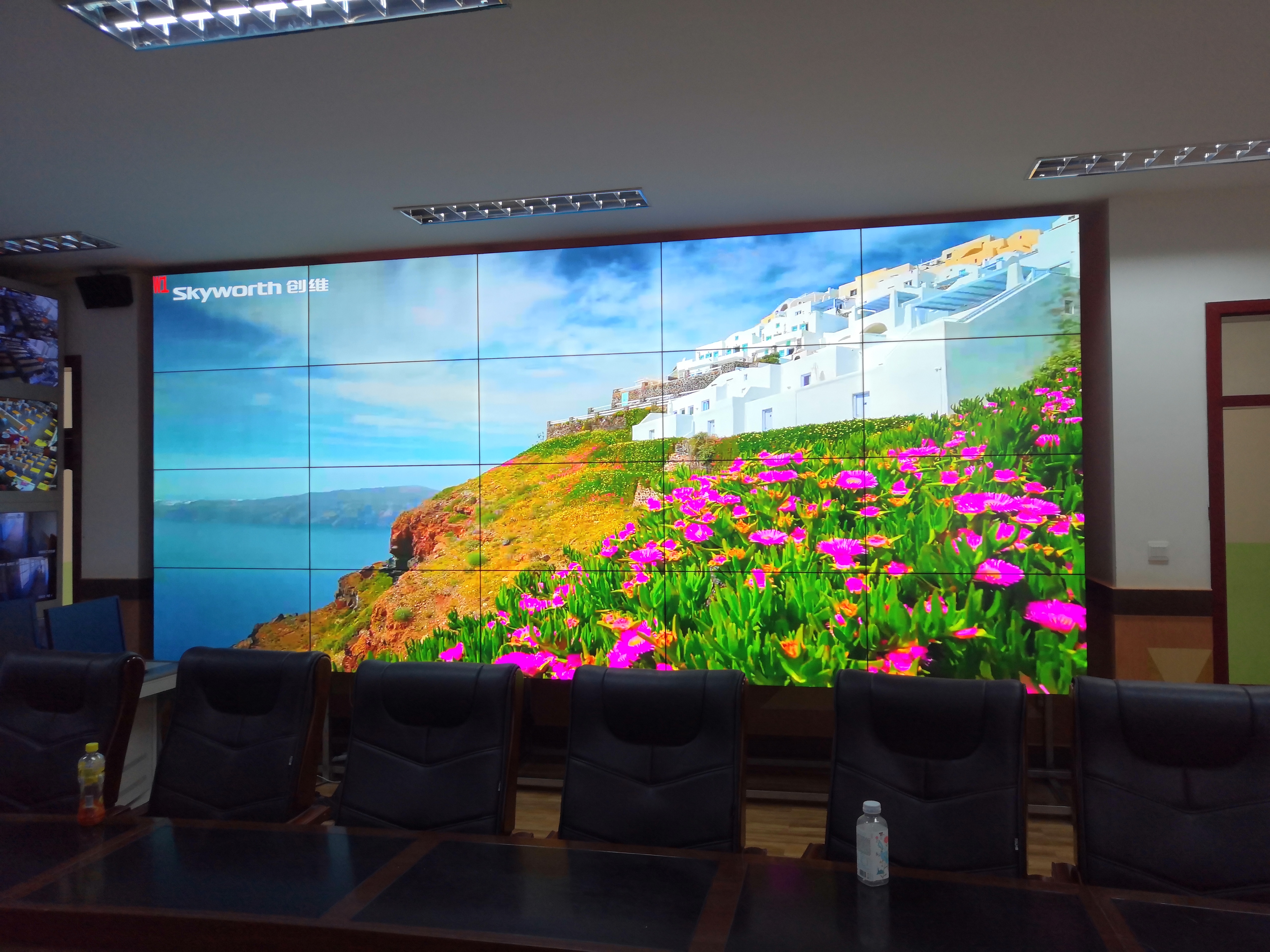 醫(yī)院掛號大廳裝LED屏后，投訴率下降40%！排隊叫號屏的隱藏管理哲學(xué)”